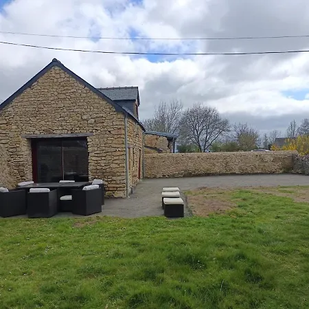 Aux Murmures Des Pierres * Durtal