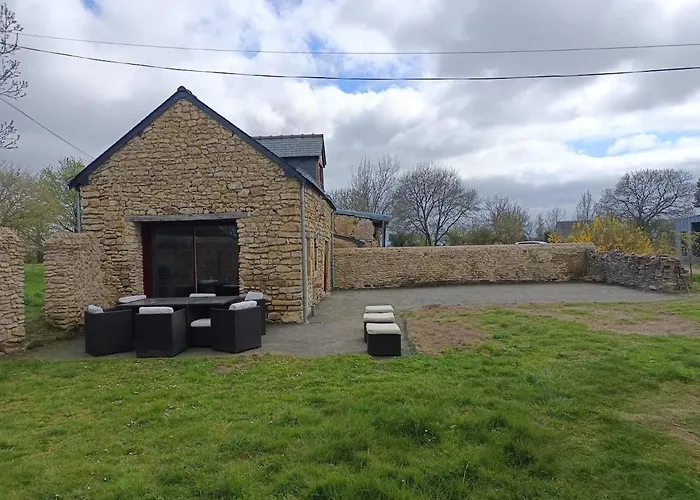 Aux Murmures Des Pierres * Durtal