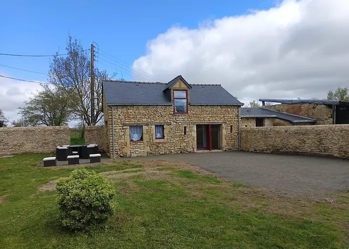 Aux Murmures Des Pierres Holiday home